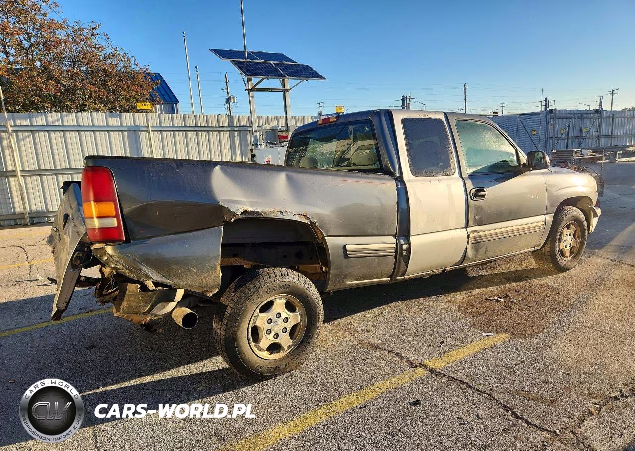 2000 Chevrolet Silverado C1500 VIN:2GCEC19V2Y1268954 - 3