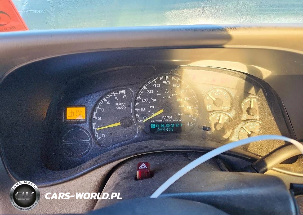 2000 Chevrolet Silverado C1500 VIN:2GCEC19V2Y1268954 - 9
