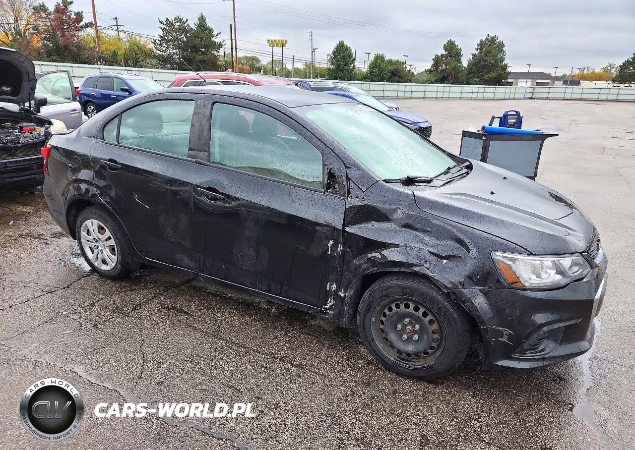 2017 Chevrolet Sonic Ls VIN:1G1JB5SH3H4175810 - 4