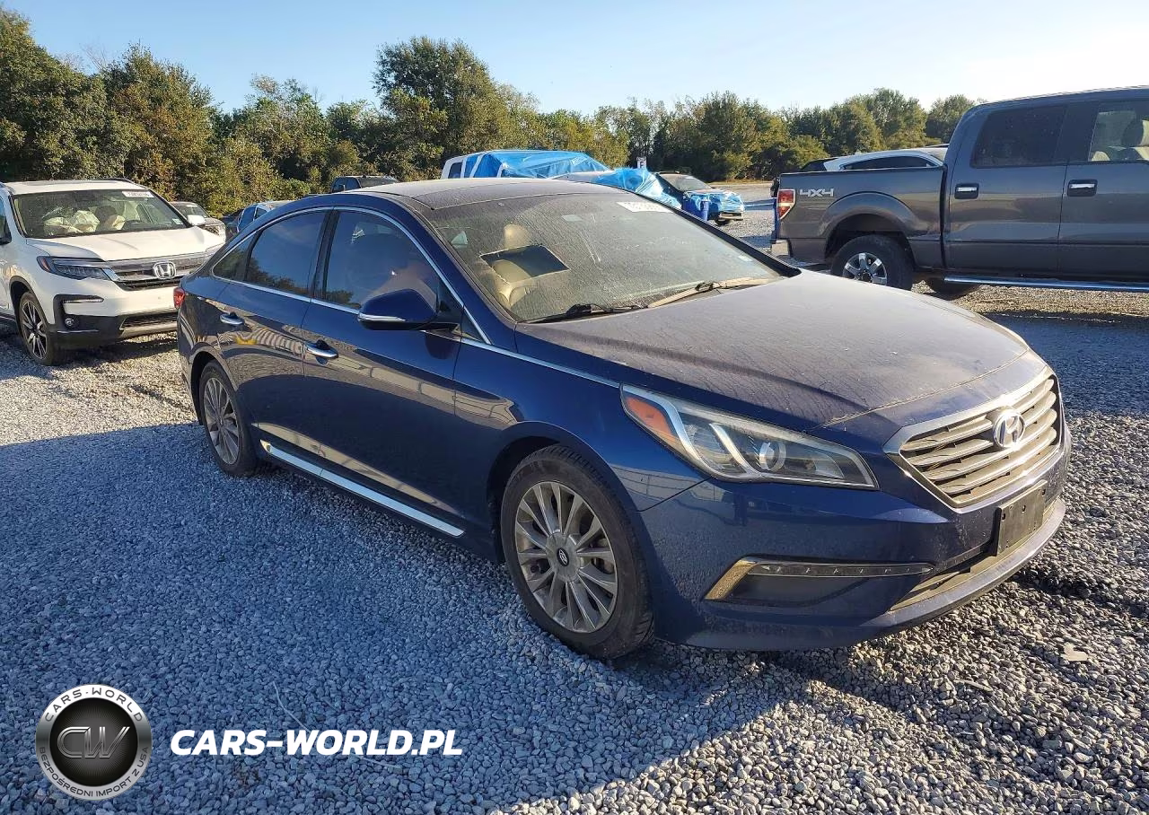 2015 Hyundai Sonata Limited VIN:5NPE34AF6FH238776 - 4
