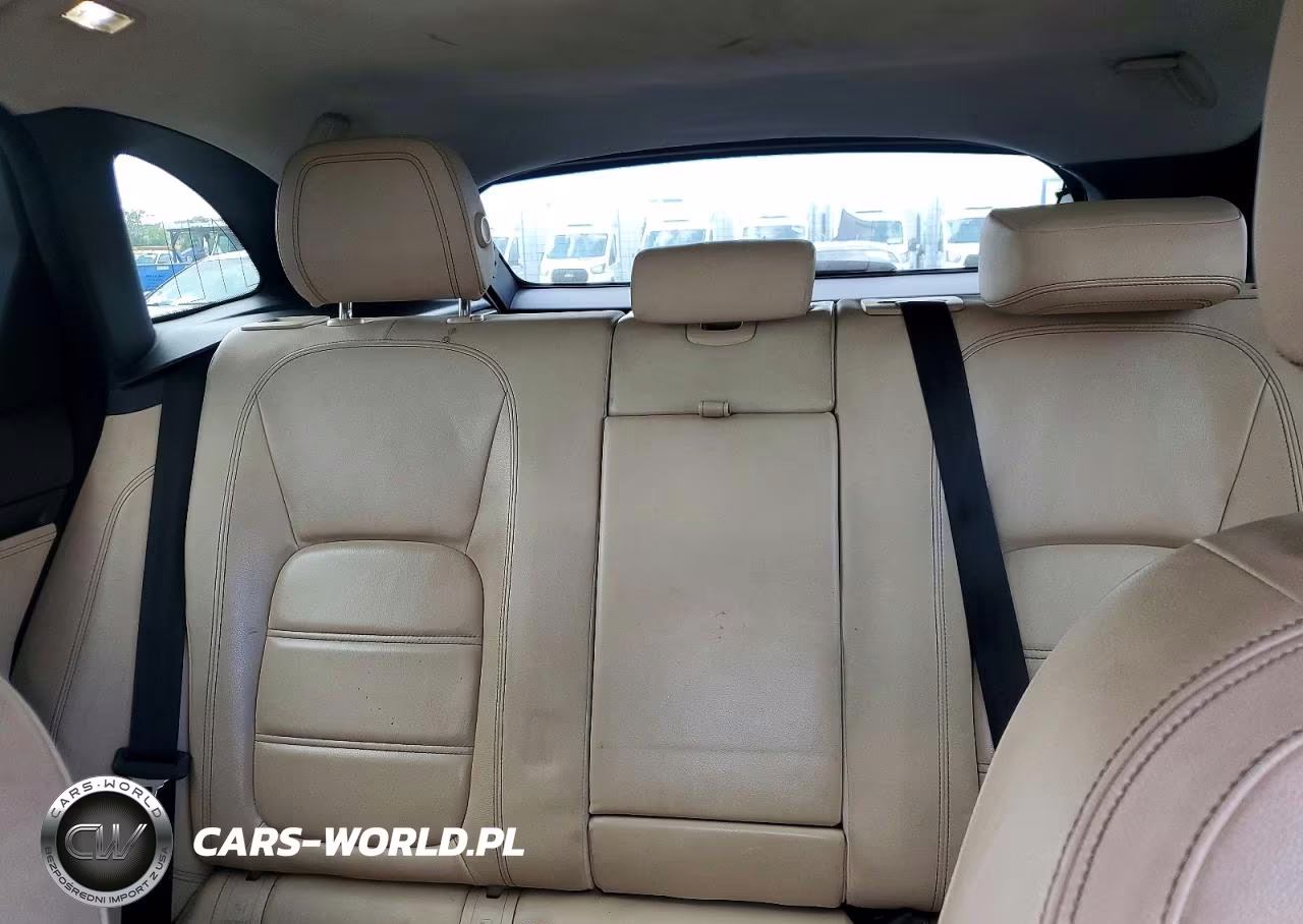 2018 Jaguar F-Pace Prestige VIN:SADCK2FX0JA266724 - 10