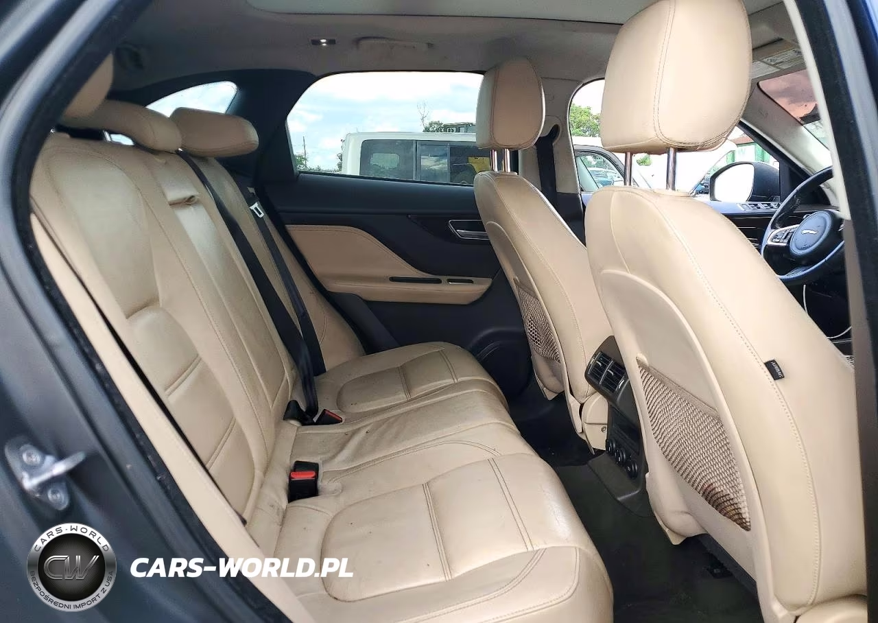 2018 Jaguar F-Pace Prestige VIN:SADCK2FX0JA266724 - 11