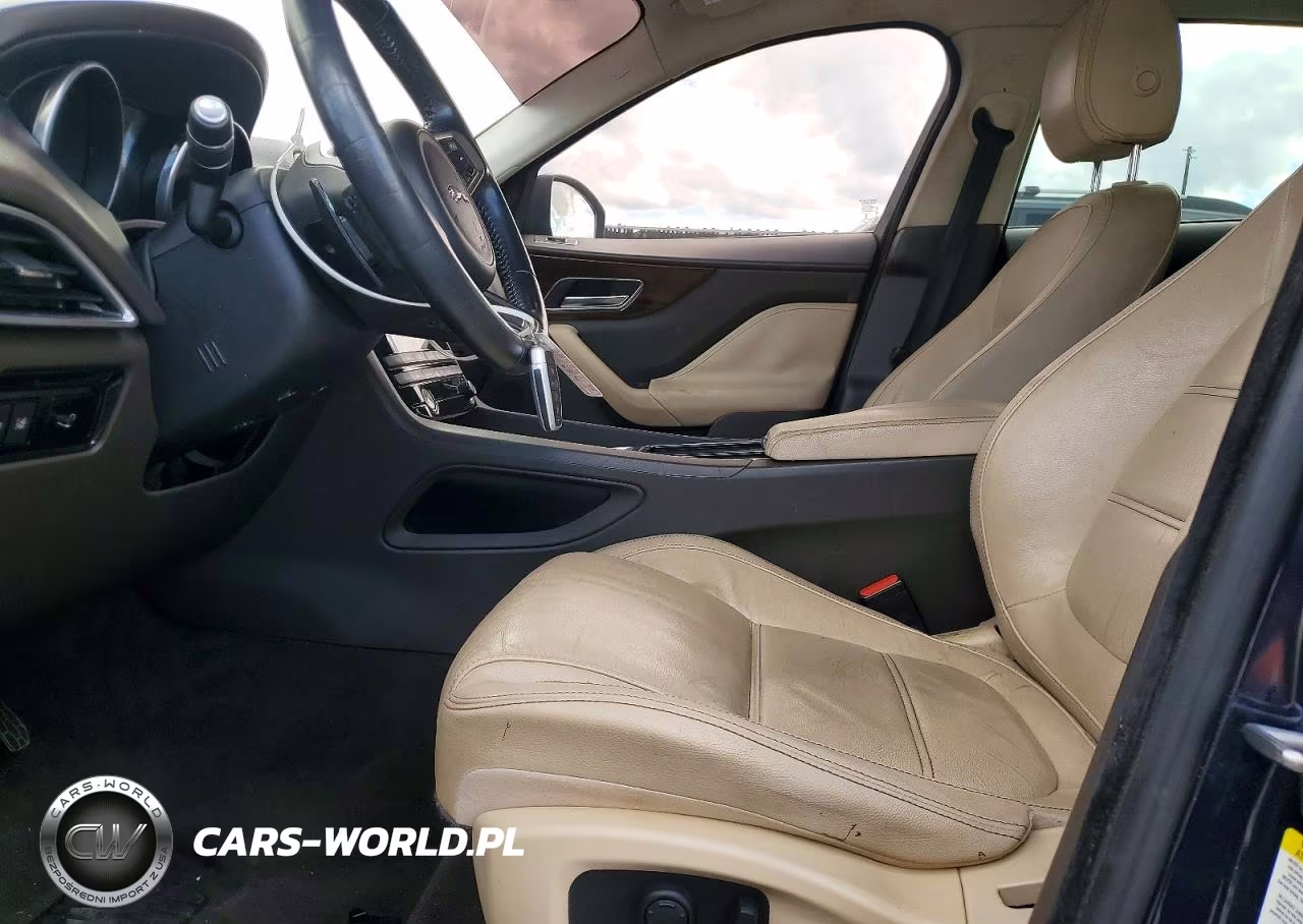 2018 Jaguar F-Pace Prestige VIN:SADCK2FX0JA266724 - 7