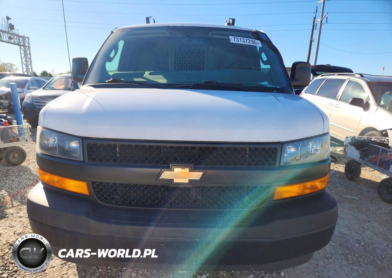 2019 Chevrolet Express G2500 VIN:1GCWGAFG8K1207815 - 5