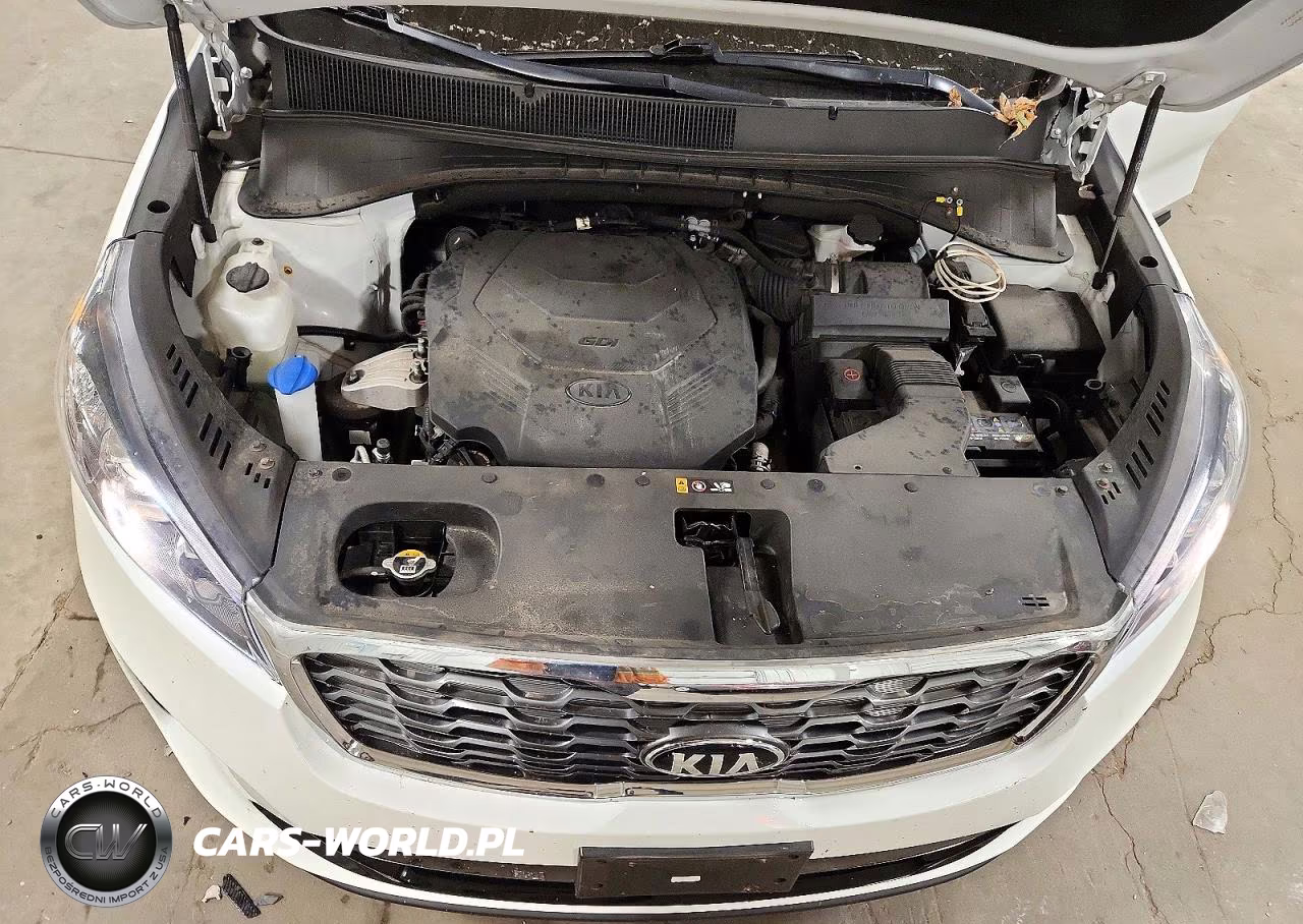 2020 Kia Sorento S VIN:5XYPGDA54LG697764 - 12