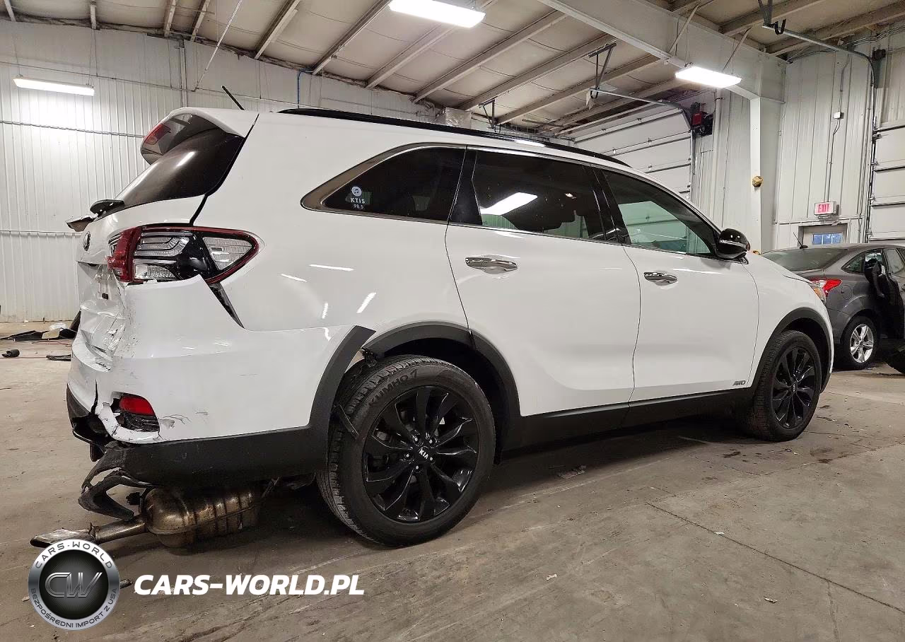 2020 Kia Sorento S VIN:5XYPGDA54LG697764 - 3