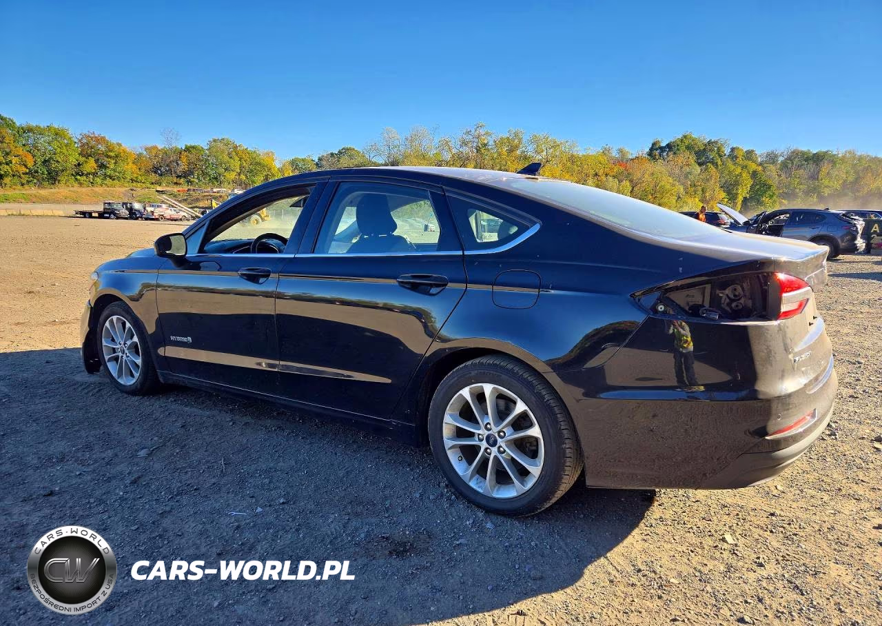 2019 Ford Fusion Se VIN:3FA6P0LU1KR192204 - 2