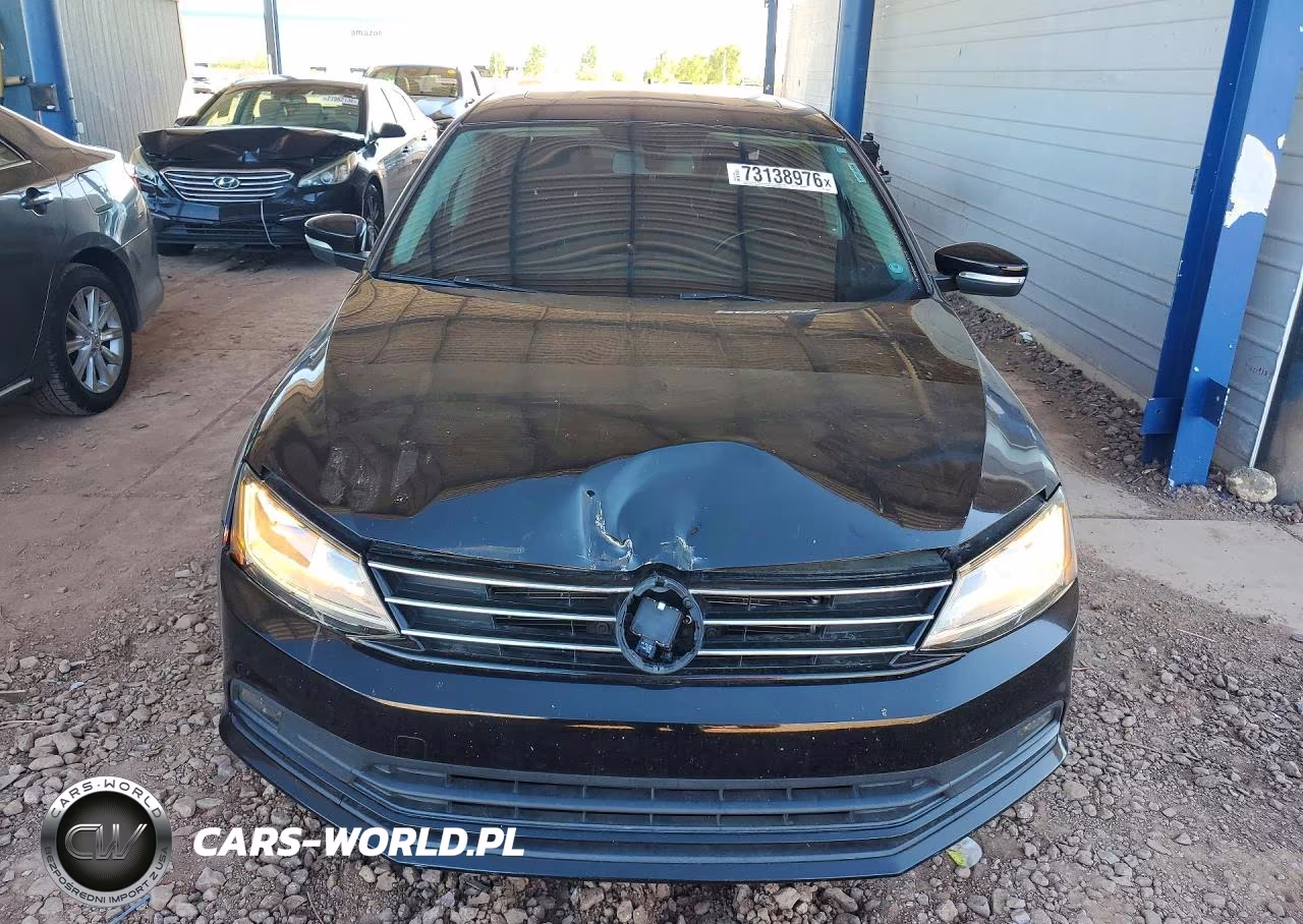 2017 Volkswagen Jetta Sel VIN:3VWL17AJXHM208256 - 5