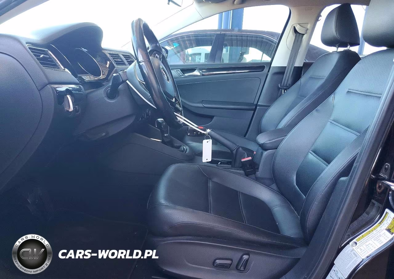 2017 Volkswagen Jetta Sel VIN:3VWL17AJXHM208256 - 7