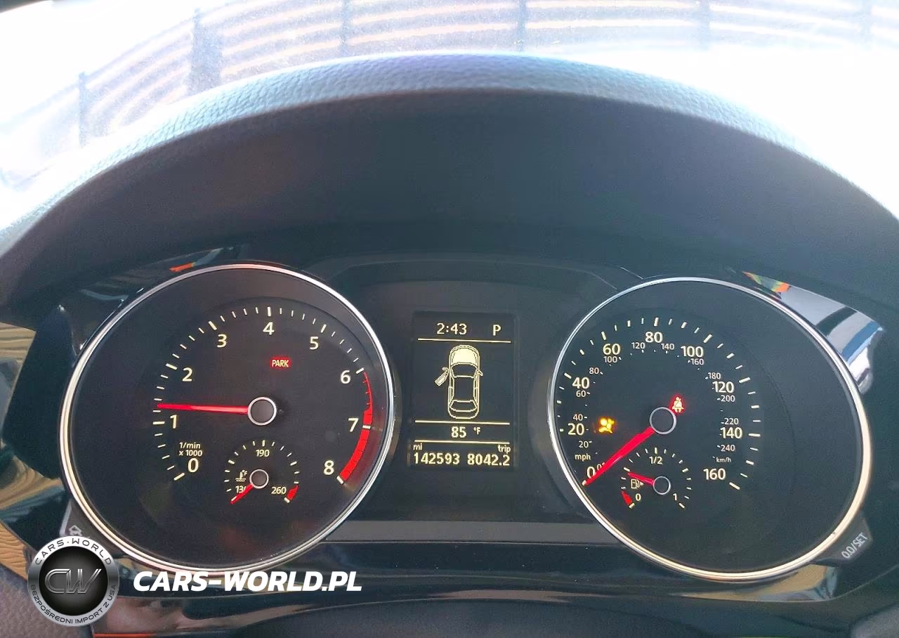 2017 Volkswagen Jetta Sel VIN:3VWL17AJXHM208256 - 9