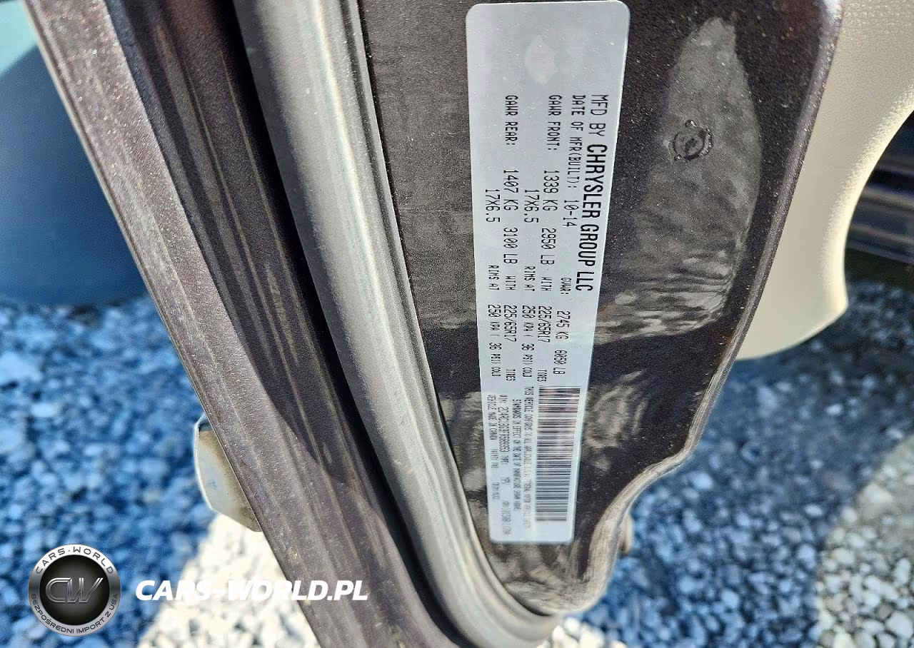 2015 Chrysler Town & Country Touring VIN:2C4RC1BG9FR589353 - 13