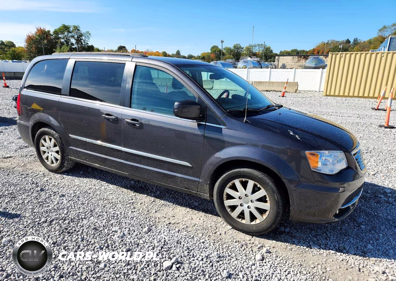 2015 Chrysler Town & Country Touring VIN:2C4RC1BG9FR589353 - 4
