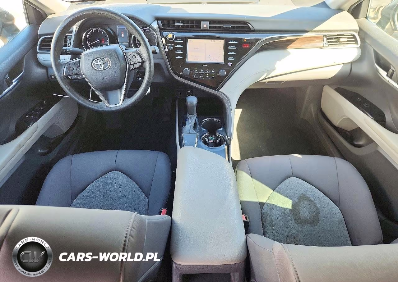 2020 Toyota Camry Le VIN:4T1C11AK6LU963798 - 8