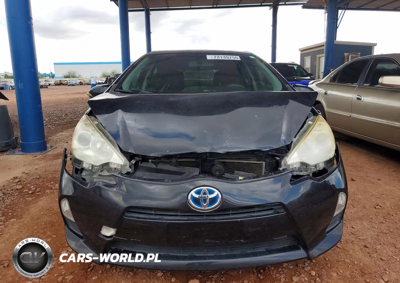 2013 Toyota Prius C Two VIN:JTDKDTB33D1531148 - 5