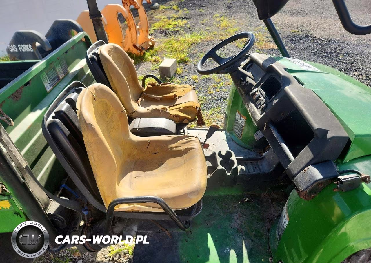 2014 John Deere Gator Utility Vehicle VIN:1M0HPXGSAEM120788 - 5