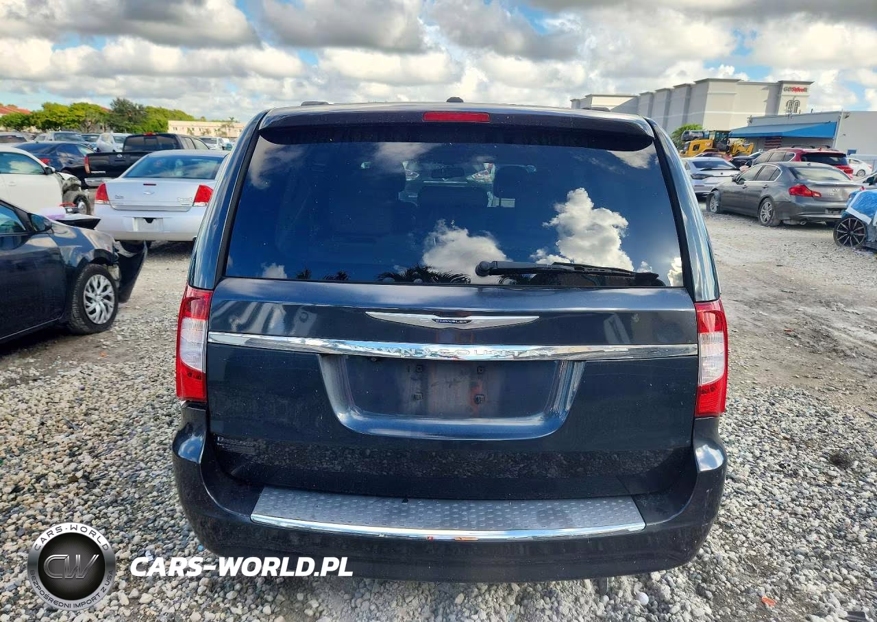 2013 Chrysler Town & Country Touring VIN:2C4RC1BG6DR649151 - 6