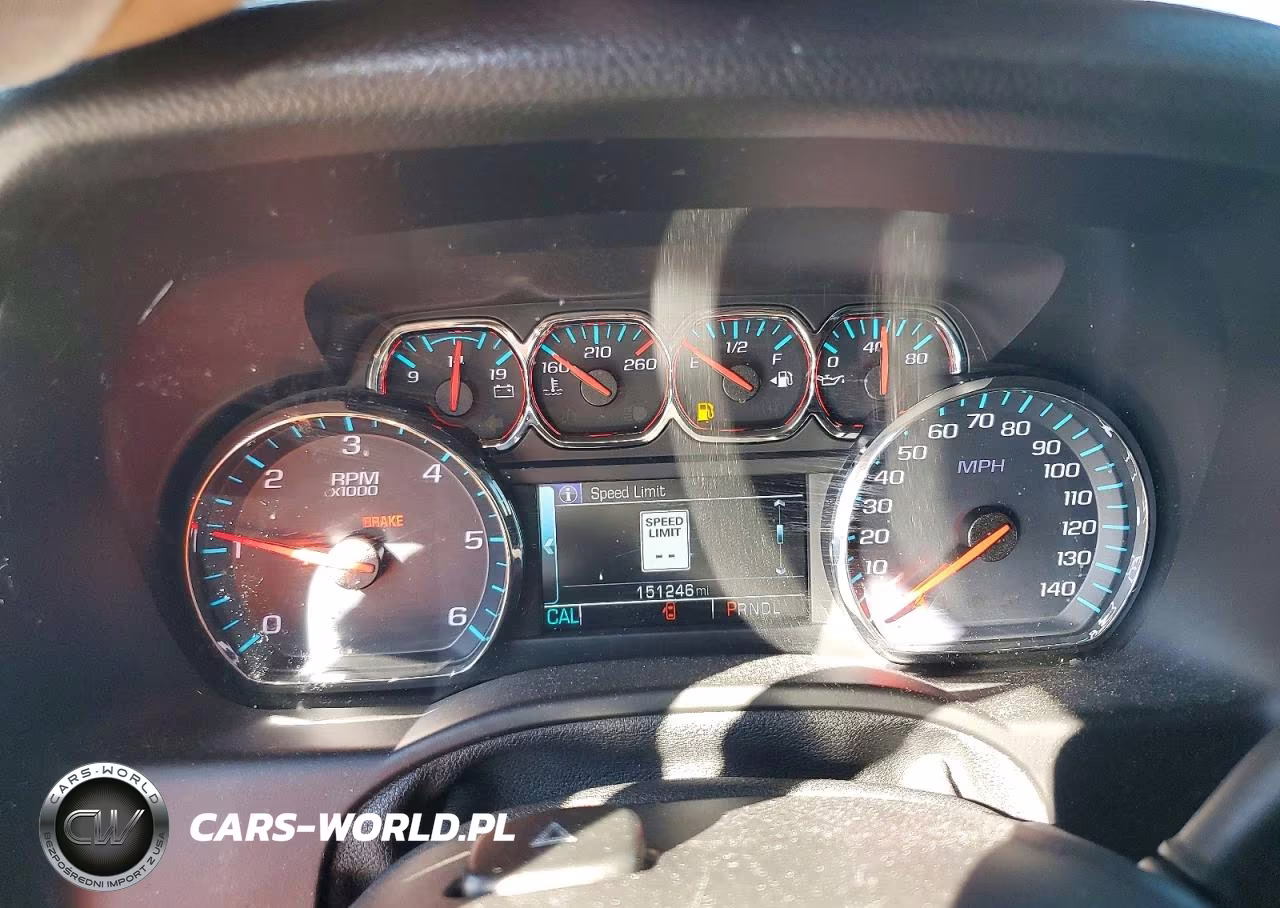 2019 Chevrolet Suburban C1500 Lt VIN:1GNSCHKC7KR333825 - 9