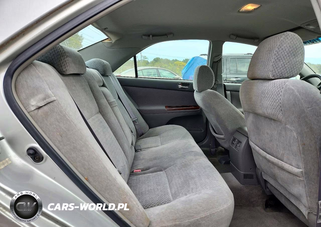 2002 Toyota Camry Xle VIN:4T1BE32K62U634270 - 10