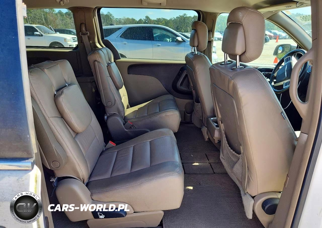 2012 Chrysler Town & Country Touring VIN:2C4RC1BGXCR164378 - 11