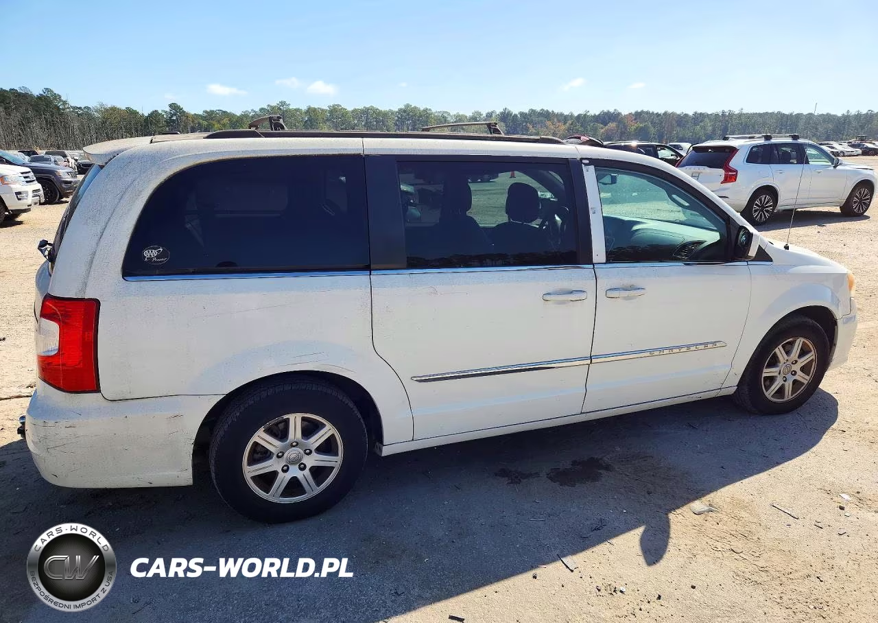 2012 Chrysler Town & Country Touring VIN:2C4RC1BGXCR164378 - 3
