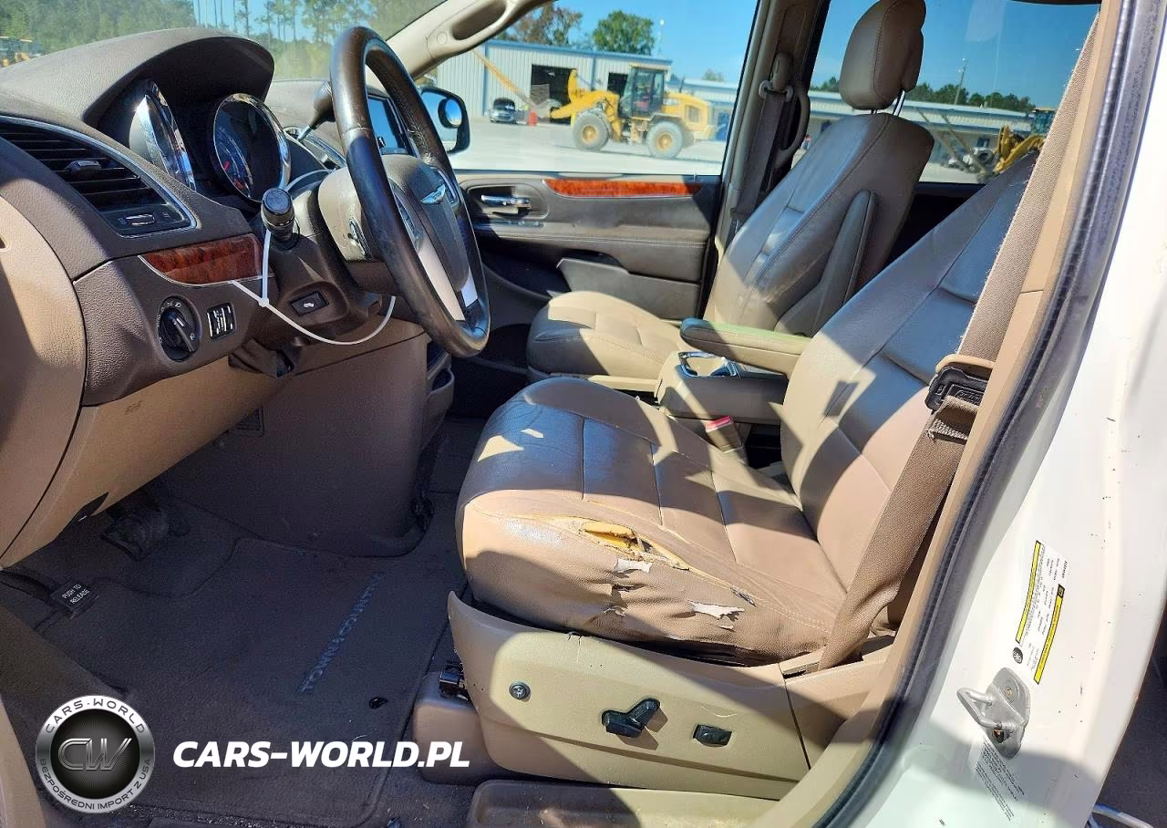 2012 Chrysler Town & Country Touring VIN:2C4RC1BGXCR164378 - 7