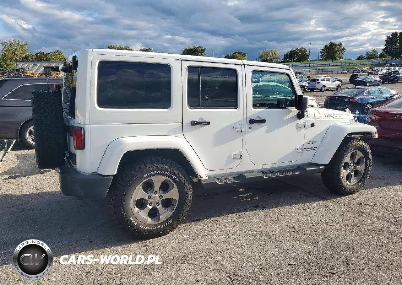 2017 Jeep Wrangler Unlimited Sahara VIN:1C4BJWEG1HL658578 - 3