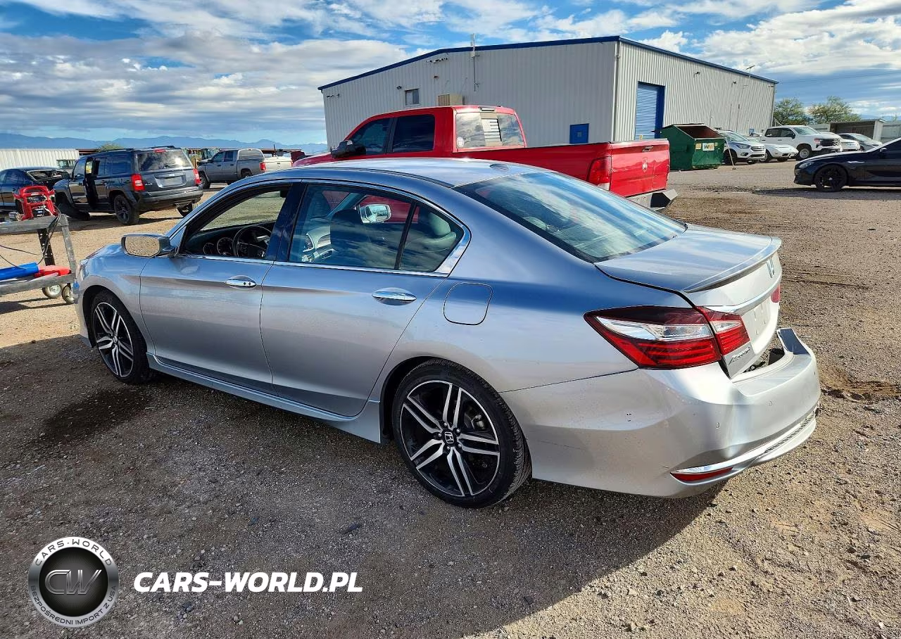 2017 Honda Accord Touring VIN:1HGCR3F93HA038940 - 2