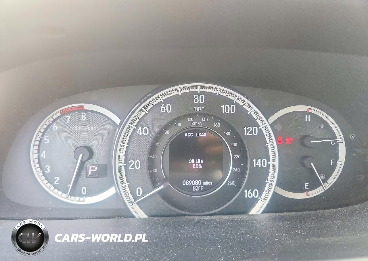 2017 Honda Accord Touring VIN:1HGCR3F93HA038940 - 9