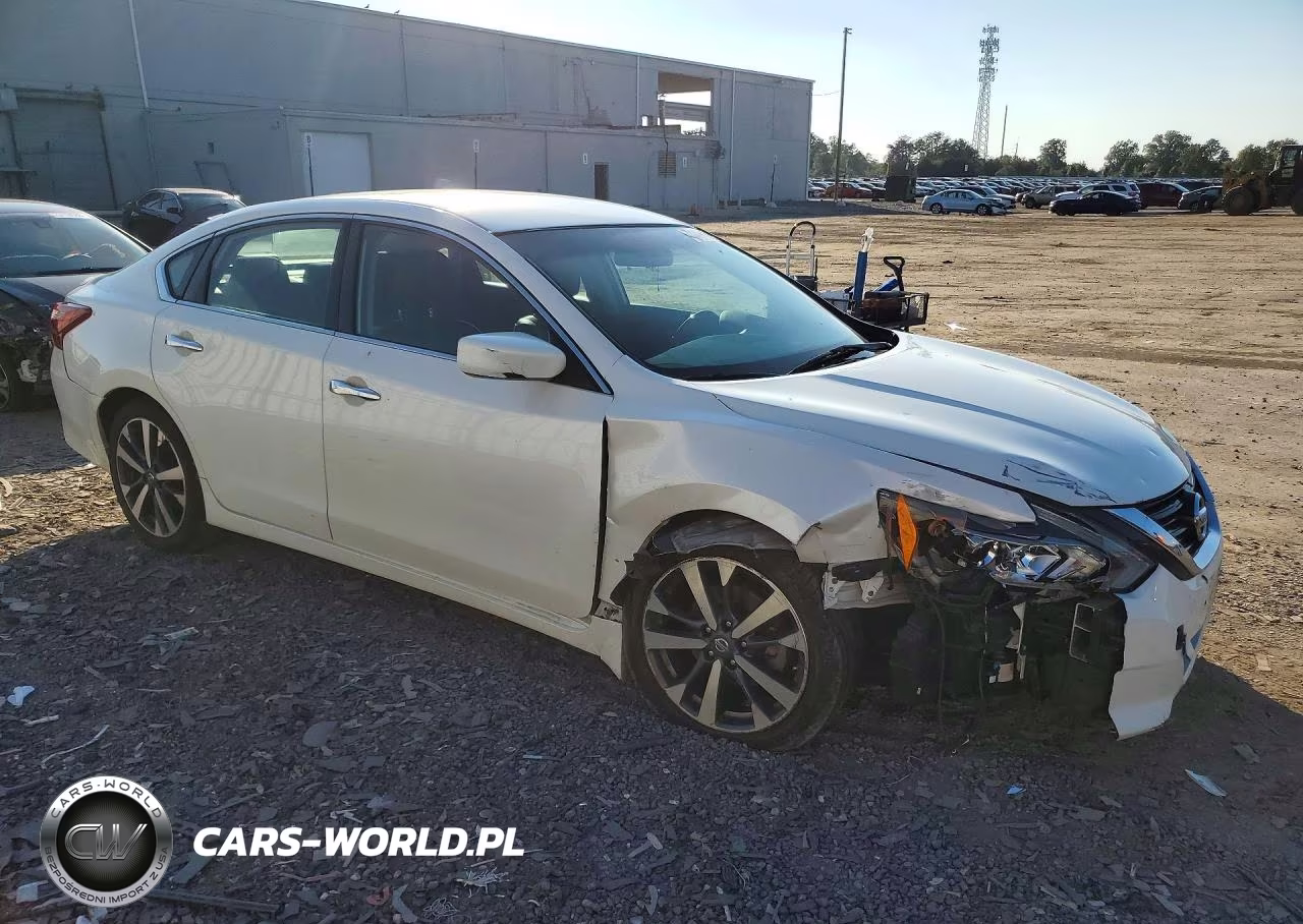 2017 Nissan Altima 2.5 Sr VIN:1N4AL3AP3HC477952 - 4