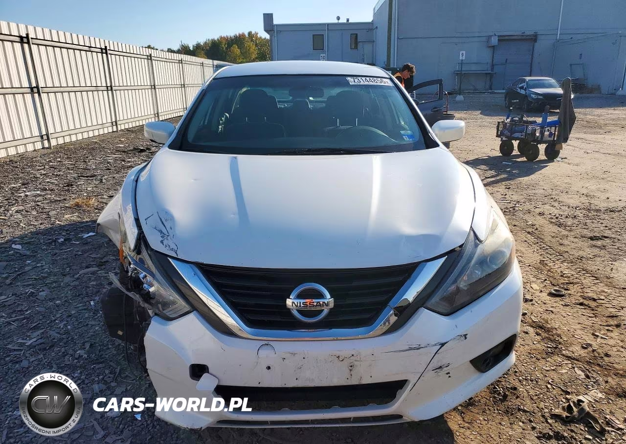 2017 Nissan Altima 2.5 Sr VIN:1N4AL3AP3HC477952 - 5