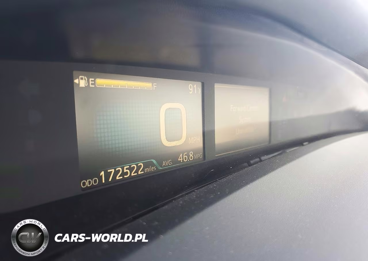 2018 Toyota Prius One VIN:JTDKBRFU7J3598329 - 9