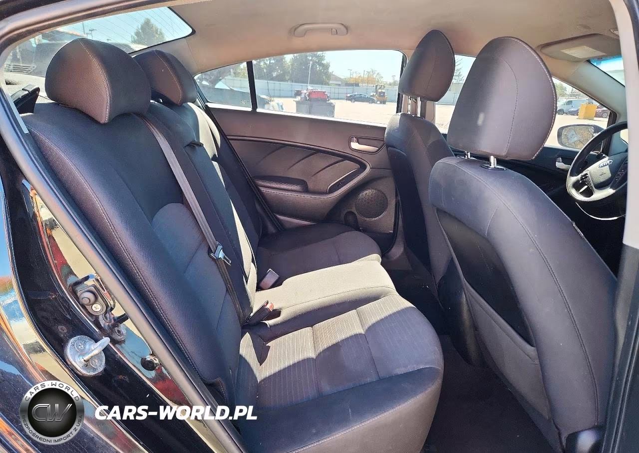 2018 Kia Forte Lx VIN:3KPFL4A70JE247239 - 10