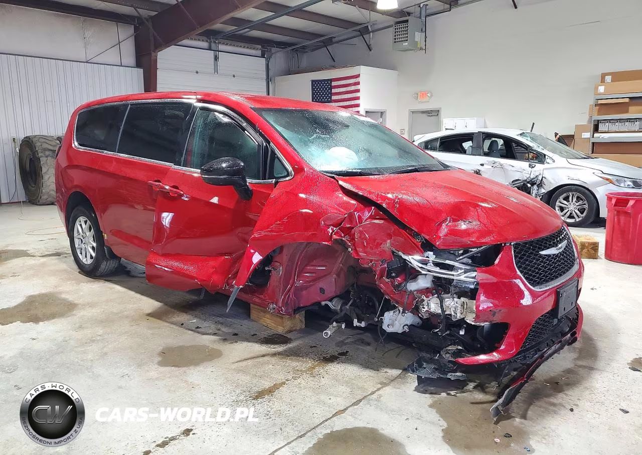 2025 Chrysler Pacifica Select VIN:2C4RC1BG6SR611674 - 4