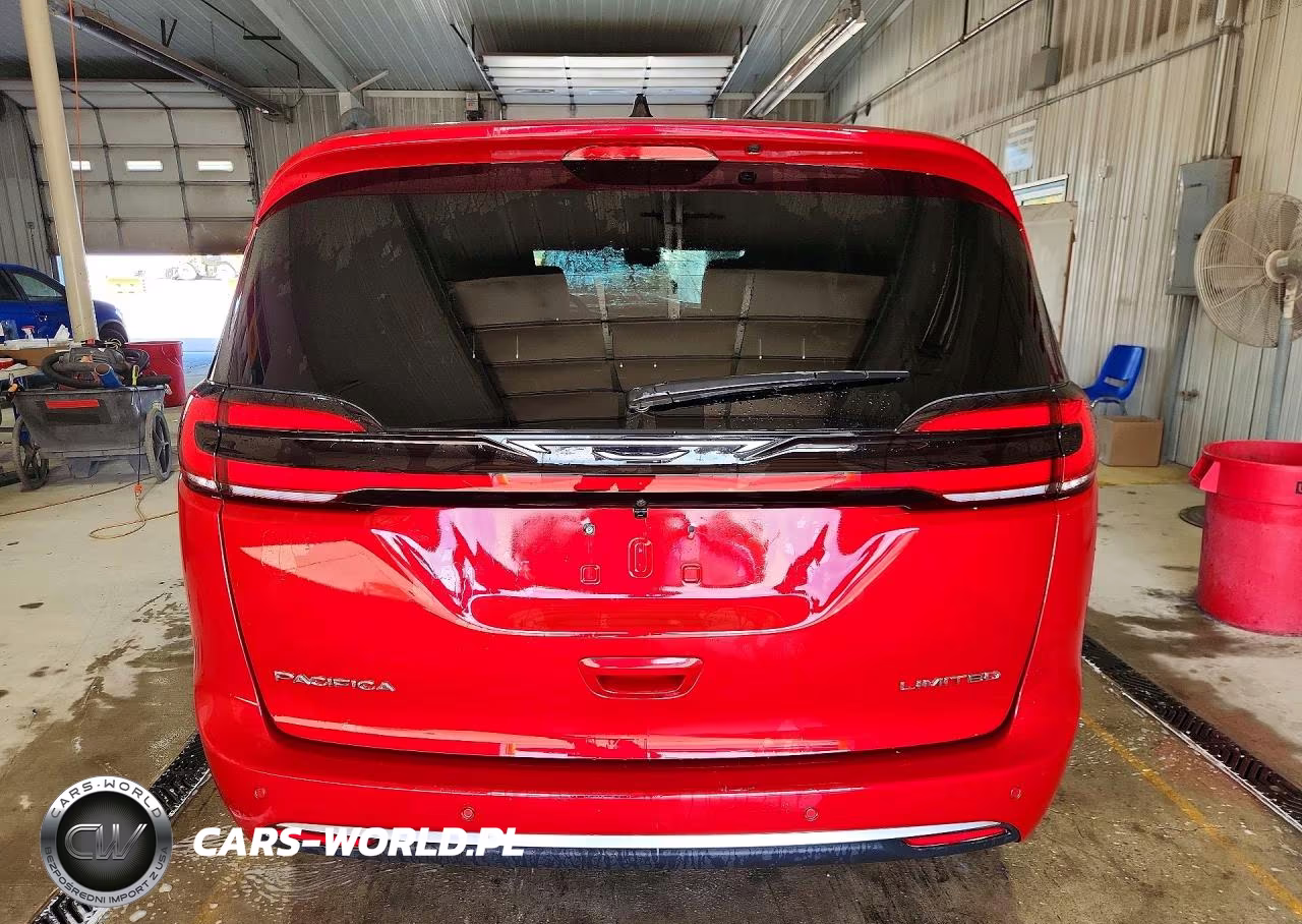 2027 Chrysler Pacifica Limited VIN:2C4RC1GG5VR564442 - 6