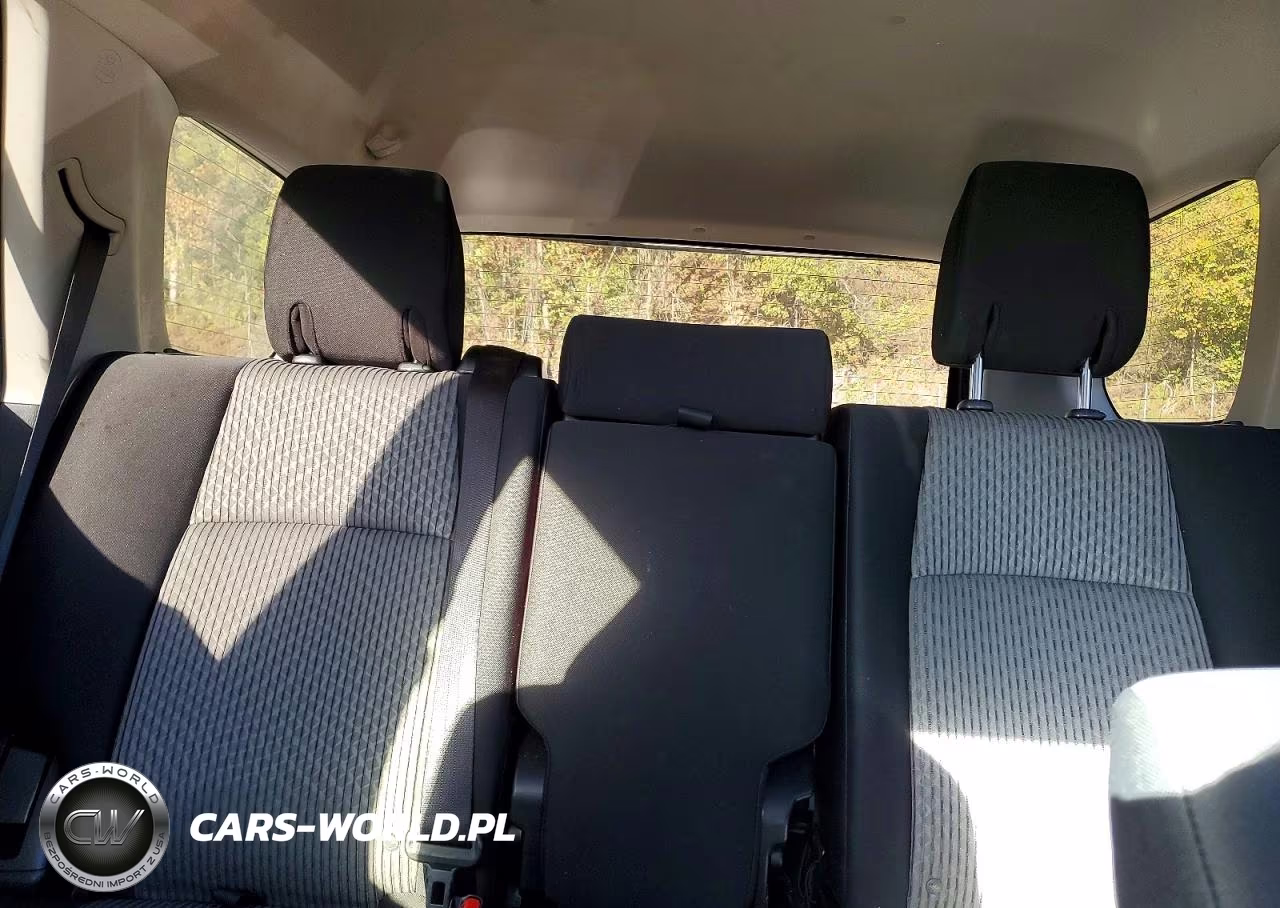 2023 Toyota 4Runner Sr5 VIN:JTEMU5JRXP6105406 - 10