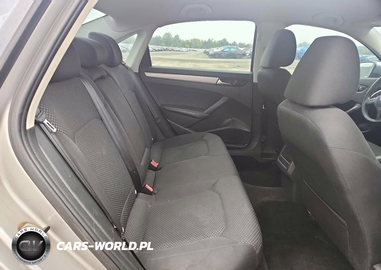 2013 Volkswagen Passat S VIN:1VWAP7A3XDC061908 - 10