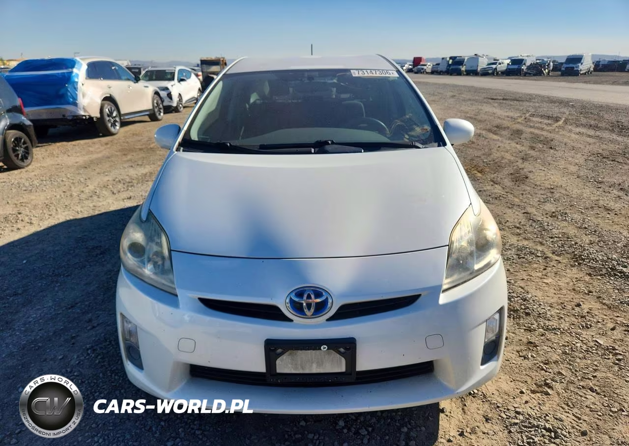 2011 Toyota Prius Two VIN:JTDKN3DU8B1469505 - 5