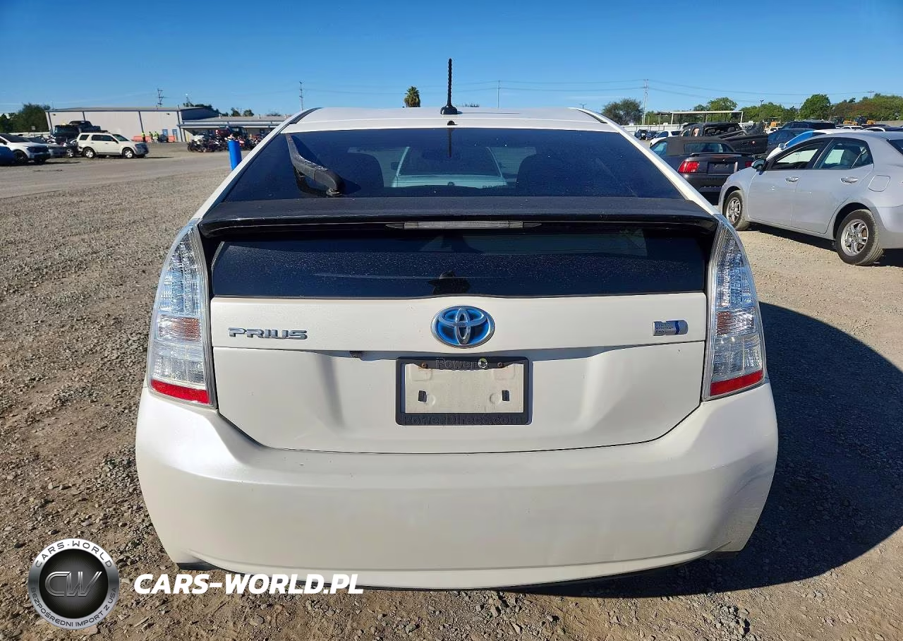 2011 Toyota Prius Two VIN:JTDKN3DU8B1469505 - 6