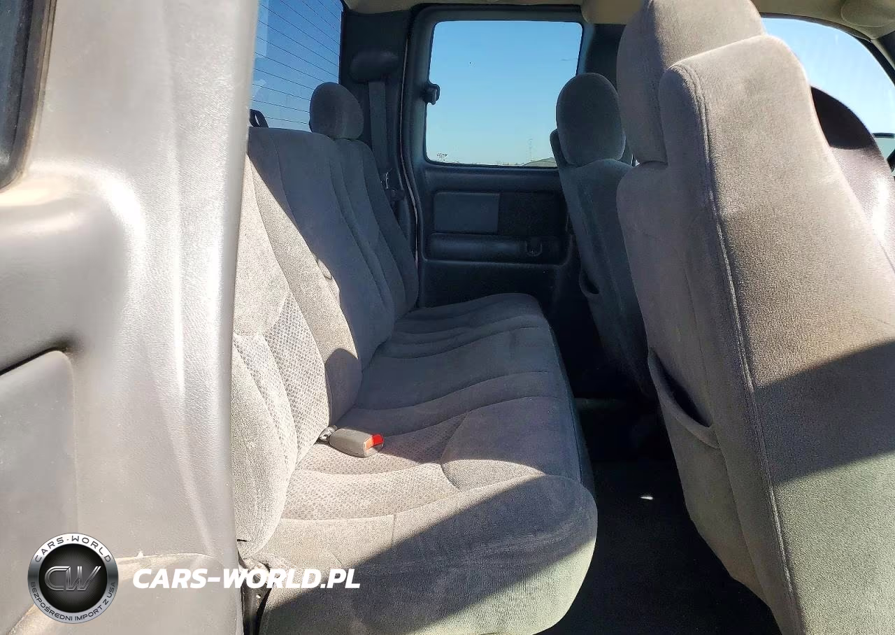2004 Chevrolet Silverado C1500 VIN:2GCEC19TX41319061 - 10