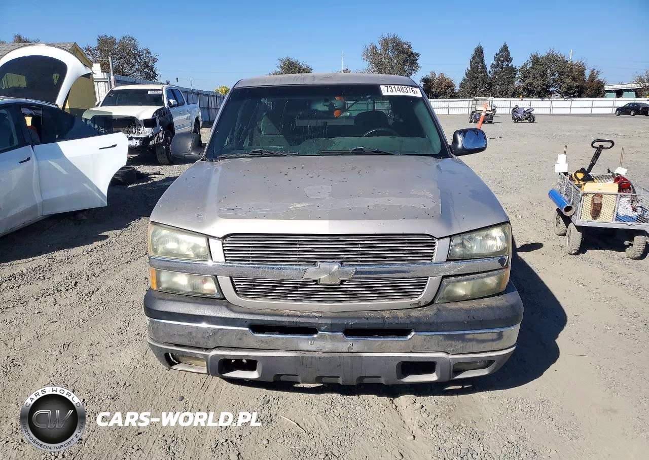 2004 Chevrolet Silverado C1500 VIN:2GCEC19TX41319061 - 5