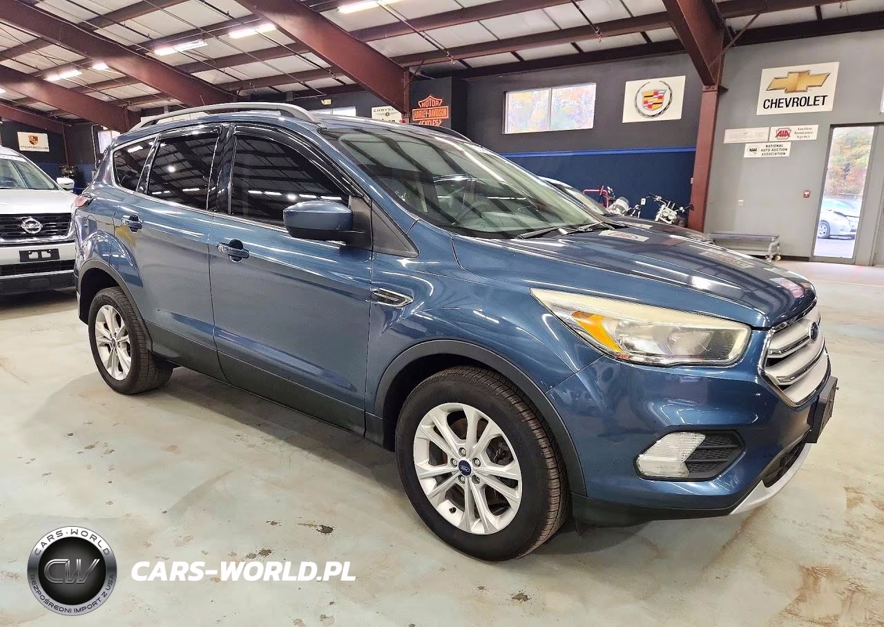 2018 Ford Escape Se VIN:1FMCU9GD4JUA58214 - 4