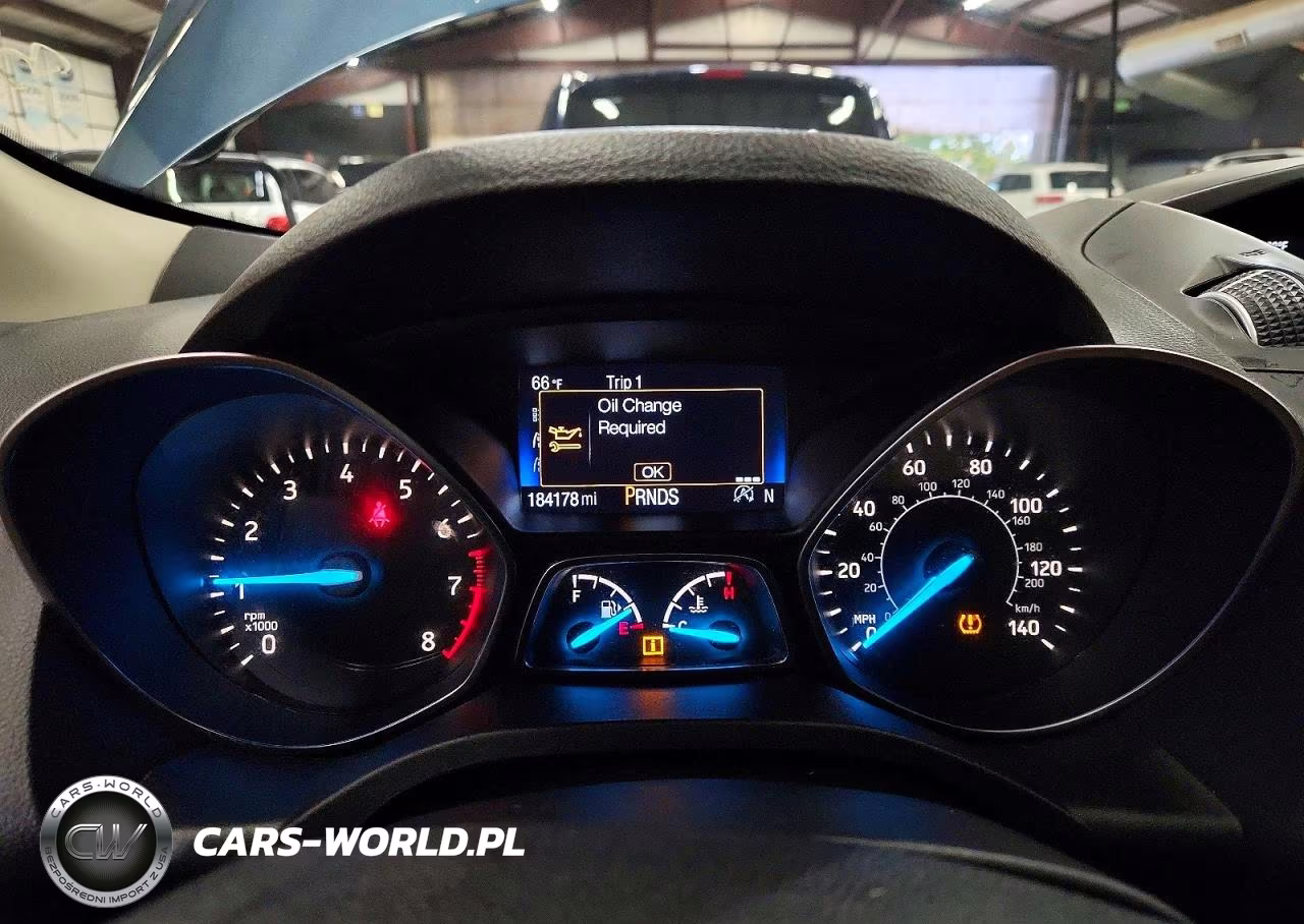 2018 Ford Escape Se VIN:1FMCU9GD4JUA58214 - 9