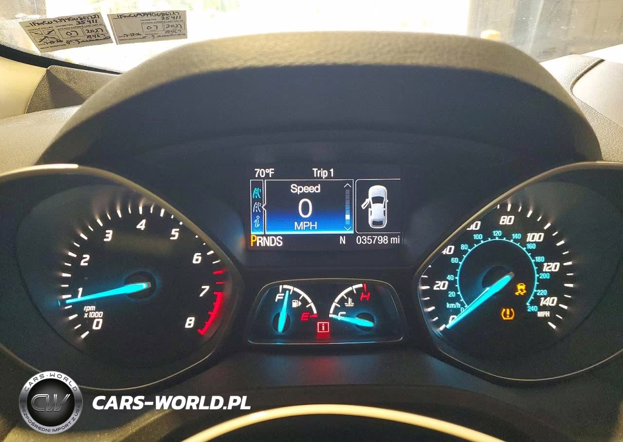 2016 Ford Escape Titanium VIN:1FMCU9J94GUC86727 - 9