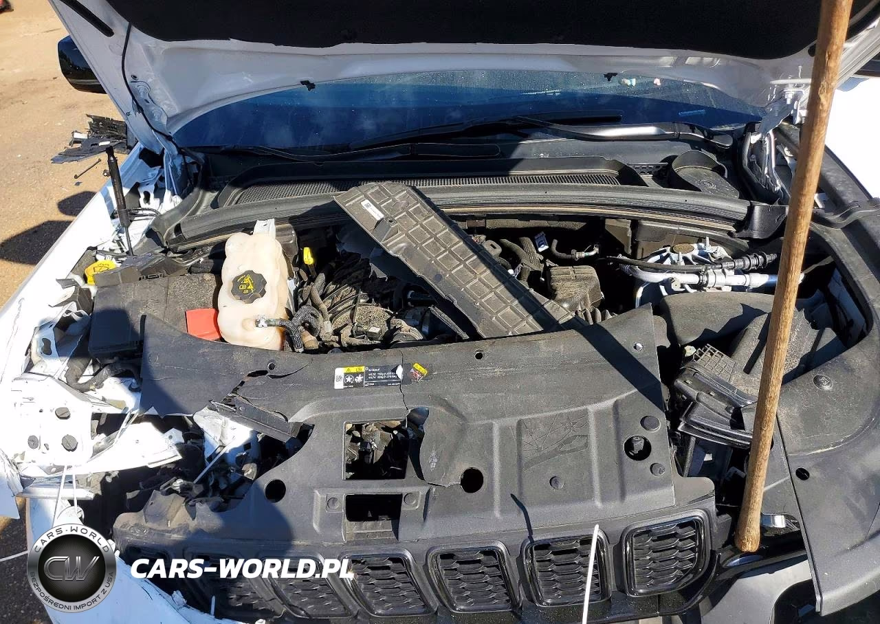 2024 Jeep Grand Cherokee Laredo VIN:1C4RJGAG3RC709249 - 12