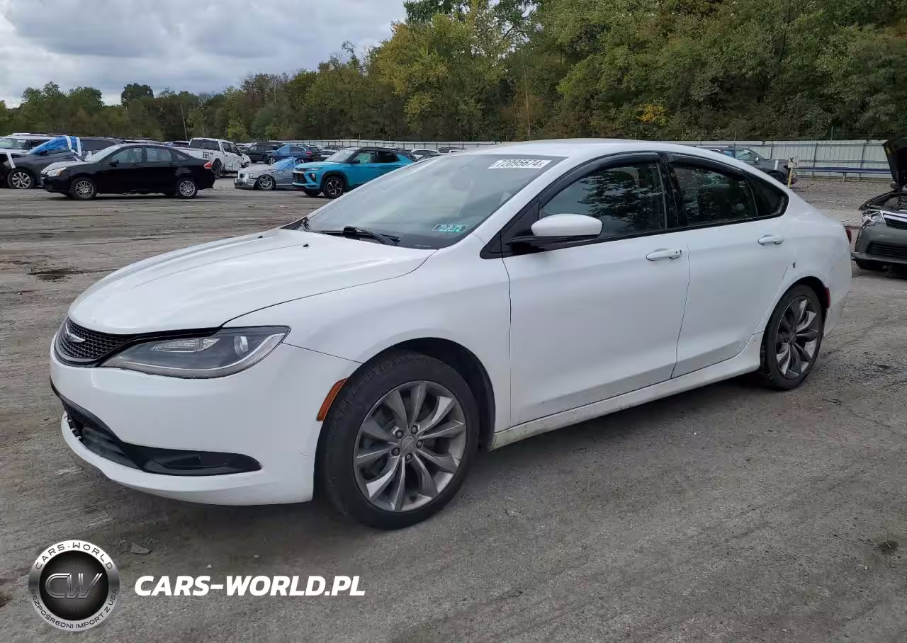 2015 Chrysler 200 S