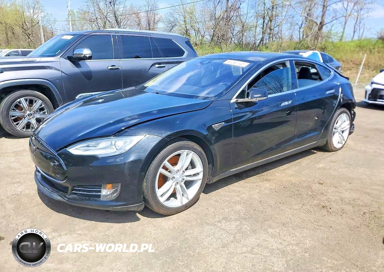 2015 Tesla Model S VIN:5YJSA1E27FF119731 - 1