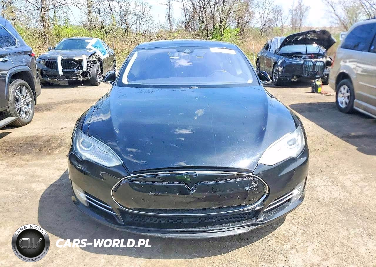 2015 Tesla Model S VIN:5YJSA1E27FF119731 - 5