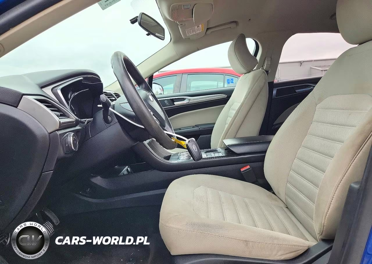 2018 Ford Fusion S Hybrid VIN:3FA6P0UU1JR122926 - 7