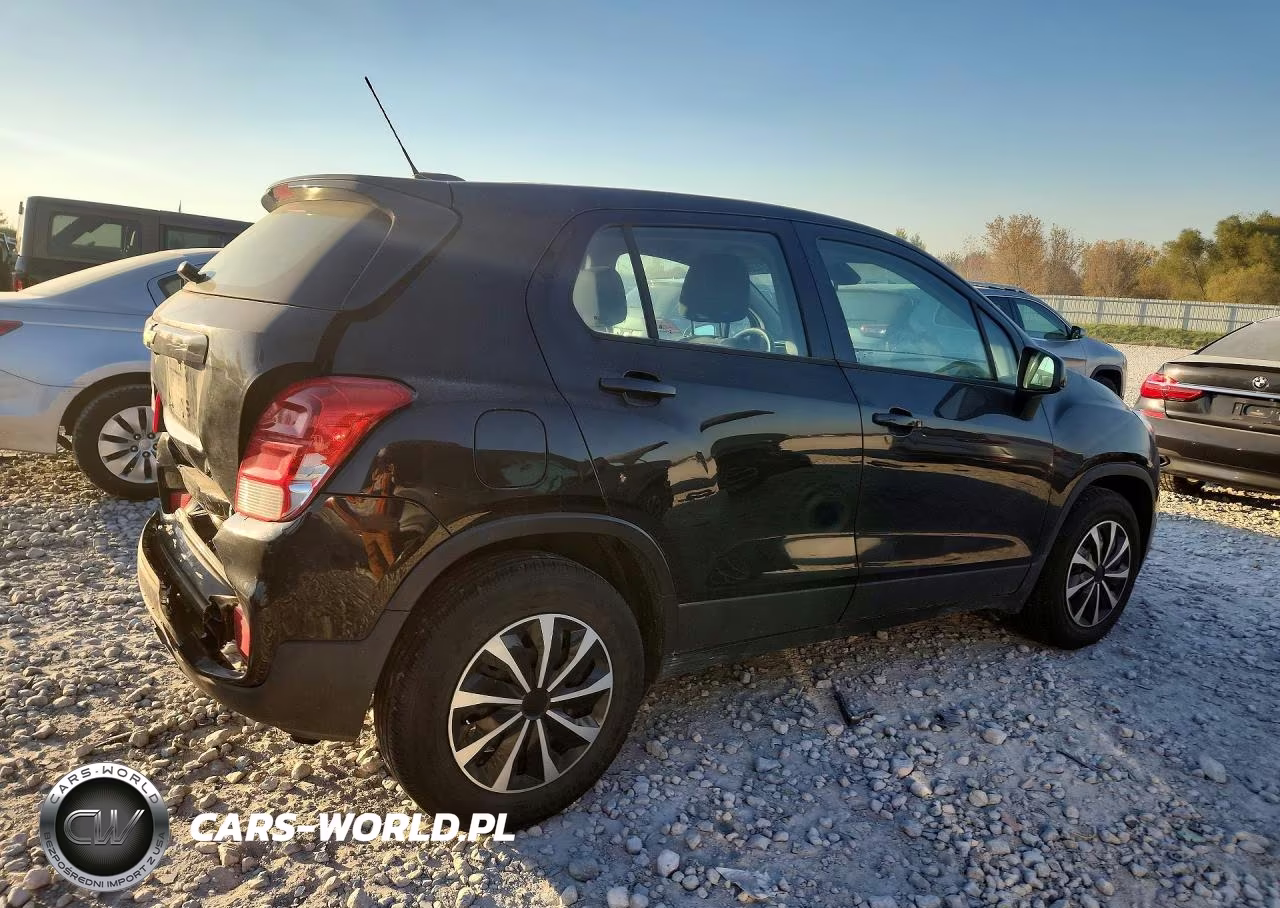 2017 Chevrolet Trax Ls VIN:3GNCJKSB5HL211365 - 3