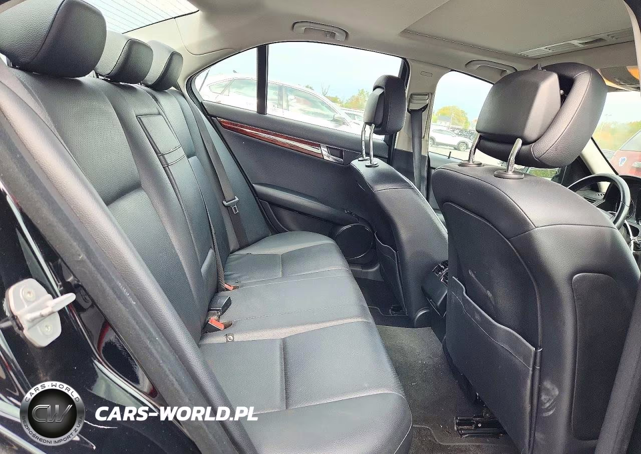 2010 Mercedes-Benz C 300 Luxury 4Matic-Sport 4Matic VIN:WDDGF8BB9AF423576 - 10
